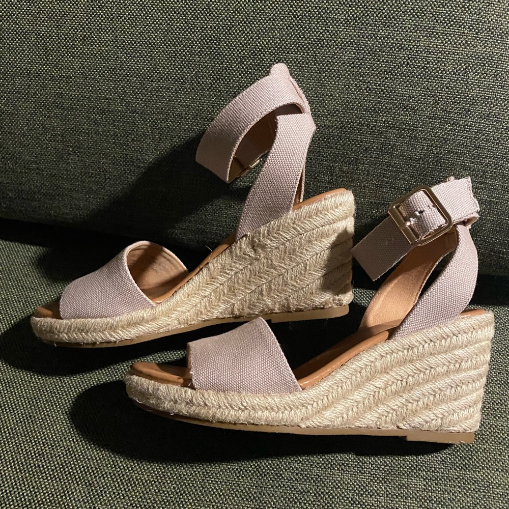 J.Crew Factory Size 6 Espadrille - Picture 3 of 7